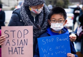 Батыс әлемі Азия елдеріне исламофобияны жұқпалы дерт секілді таратып отыр – сарапшылар