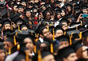 Сколько иностранных студентов пострадало от нового запрета Трампа на въезд?