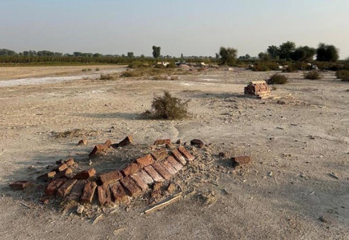 Пакистан: На кладбище для жертв «убийств чести»