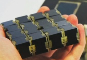 Сыртқы пішінін лезде өзгерте алатын смартфон таныстырылды (видео)