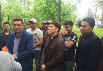 Қазақстандық танымал тұлғалар жер саудасына қарсылық білдірді (видео)