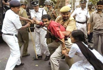 С мусульманином сделали немыслимое за обращение девушки в ислам