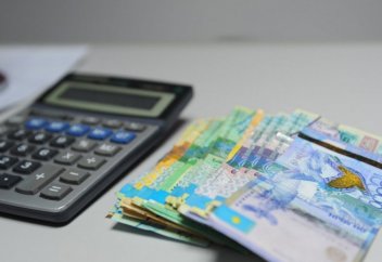 Пандемияда жұмыстан шығып қалған жағдайда өтемақы талап етуге бола ма? Заңгер түсіндірді