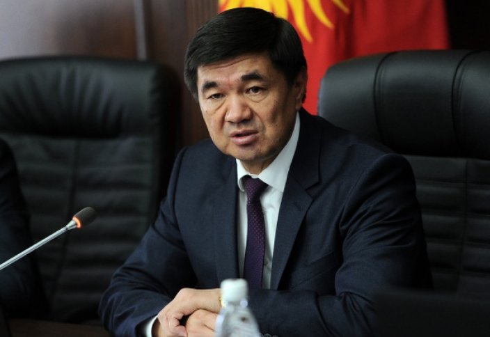 Новый премьер-министр Киргизии отказался от охраны и кортежа
