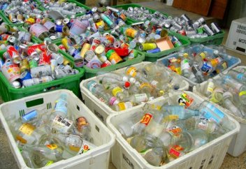 Жапониядағы қалашық халқы қоқысты өзі өңдейді (видео)