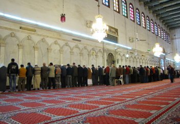 Асыр (на­маз­ды­гер)