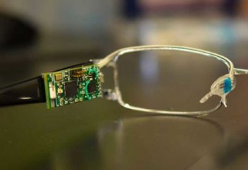 Сусамырларға арналған көзілдірік науқастарды жанына бататын процедурадан бөлек тағы бір қатерден құтқарады