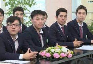 ШЫМКЕНТТІК ОҚУШЫЛАРДЫҢ ПЛАСТИКТІ ЫДЫРАТУ ЖОБАСЫ ҮЗДІК ДЕП ТАНЫЛДЫ