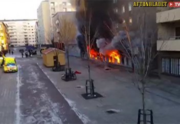 Швецияда мешітті өртеген ер адам үш жылға бас бостандығынан айырылды