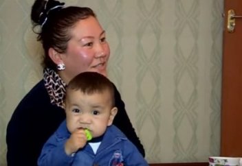 Шымкентте салмағы жеті келіден асатын сәби дүниеге келді (видео)
