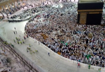 Реконструкция источника Зам-зам за полторы минуты (ВИДЕО)