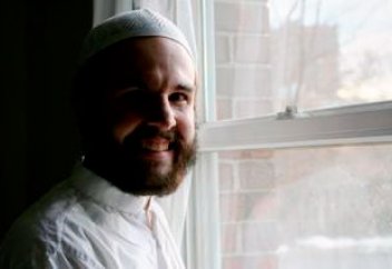 Эксперимент американца: «Я надел мусульманскую тюбетейку и…»