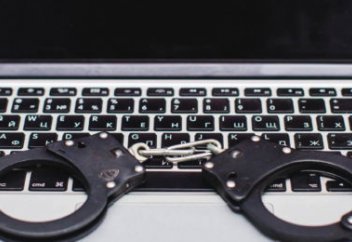 Есірткіні интернетте насихаттағандар қылмыстық жауапкершілікке тартылады