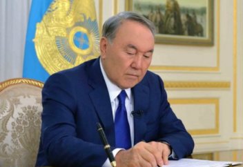 Президент әлеуметтік желіде анонимді пікір жазуға тыйым салатын заңға қол қойды