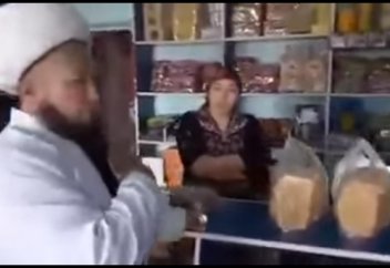 Имам дүкендерде арақ сатуды қалай тыйды?