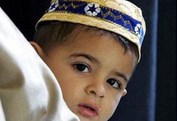 Закон Ирака делает детей мусульманами автоматически