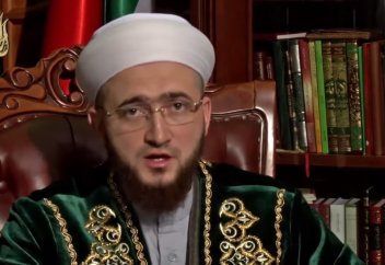 Принимается ли намаз, если женщина не носит хиджаб?