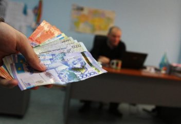 Екі жыл ішінде Қазақстанда қанша лауазым иесі жемқорлыққа жол бергені үшін жазаланды?