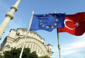 Разные: Турция заявила о поддержке большинством жителей вступления страны в ЕС