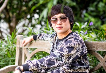 Қайрат Нұртас намазға жығылды (фото)