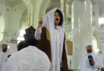 Жасы кіші имам әл-Харамда уағыз айтты (видео)