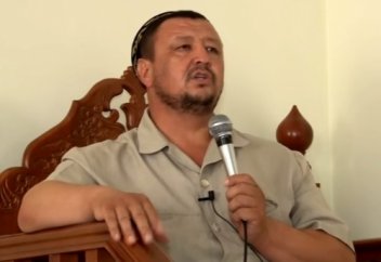 Абдуғаппар Сманов: Қарттарға намаз парыз ба?!