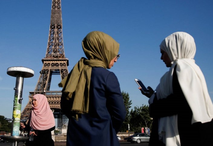 Комитет ООН напомнил Франции о правах мусульманок