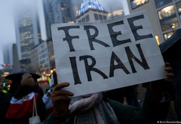 Шах — сионист: в Турции сорвали протест иранских эмигрантов