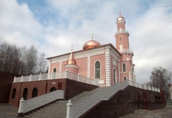 БЕЛОРУСТА БАС МЕШІТ АШЫЛАДЫ