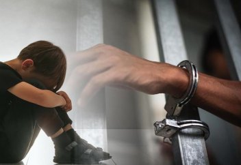 Разные: Психолог рассказал об опасном последствии химической кастрации педофилов