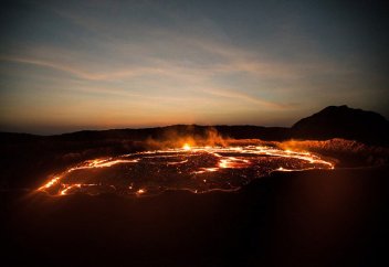 «Тозақ қақпасының» тұрғындары (ФОТО)