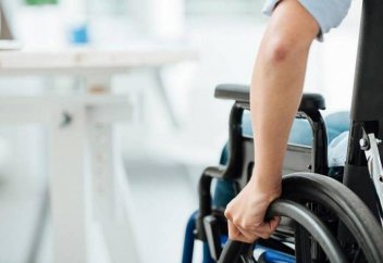 Лиц с особыми потребностями в финорганизациях будут обслуживать по-новому