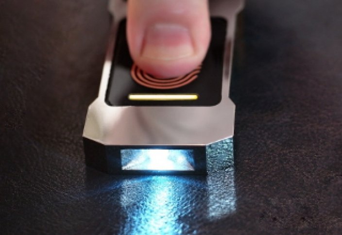 Дене жылуынан қуат алатын қолшам (ВИДЕО)