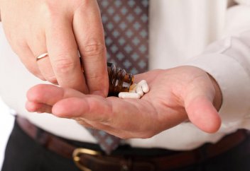 Әрбір үшінші қазақстандық өзін-өзі емдегенді жөн санайды