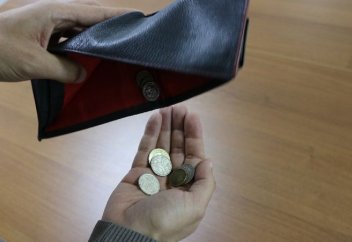 Кто из казахстанцев сможет воспользоваться процедурой банкротства, рассказали в Минфине