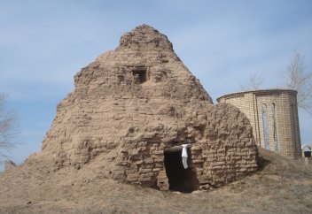 Қабірде ұйықтаудың үкімі қандай?