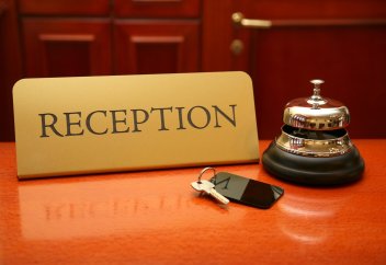 Қонақ үйдегі өзгелердің қалып кеткен заттарын қолдануға бола ма?