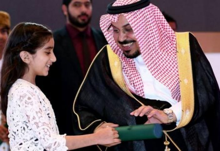 9 жастағы қыз «жыл кәсіпкері» атағына ие болды (ФОТО)