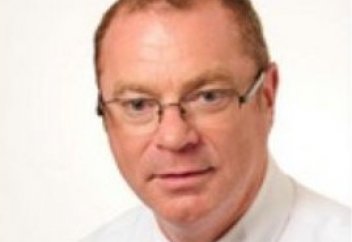 Әлем жаңалықтары: Радиожүргізуші эфирде мұсылманға тіл тигізгені үшін жұмыстан қуылды