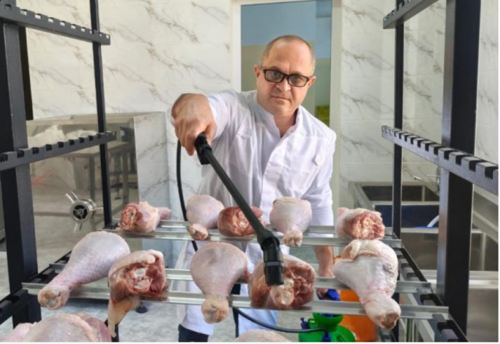 Ғалымдар салқындатылған құс етінің сақтау мерзімін 3 есеге дейін ұзартатын технология әзірледі