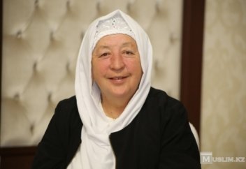 Әмина қажы Әжібаева: "Бақыттың кілті - Исламда" (2-бөлім)