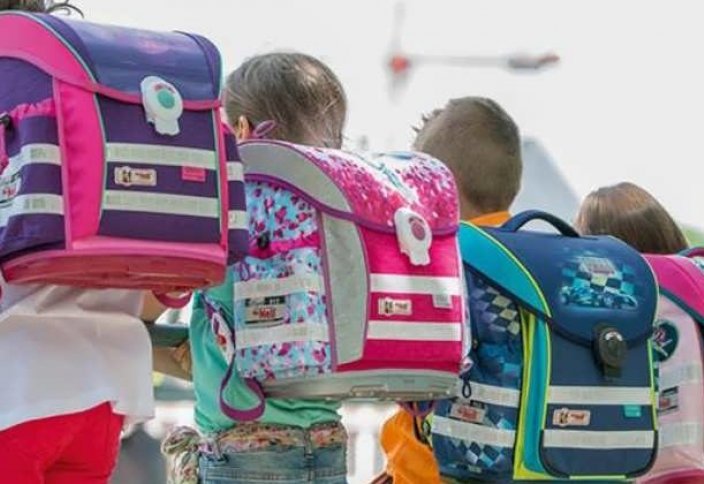 Чем может грозить ребенку тяжелый школьный рюкзак