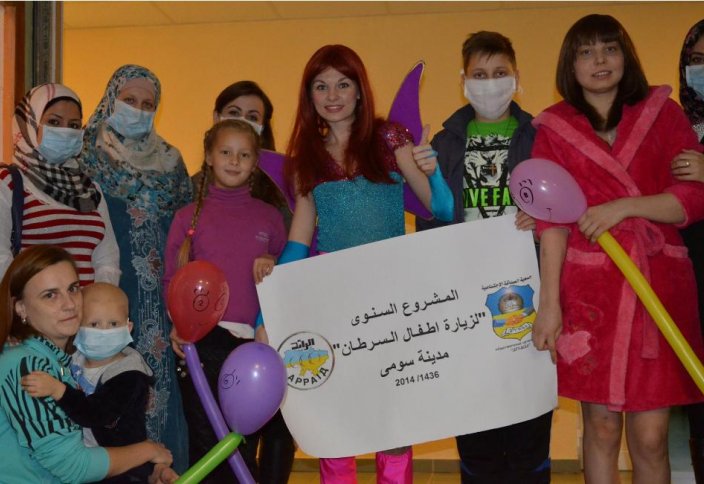 Мусульманки Украины навестили онкобольных детей