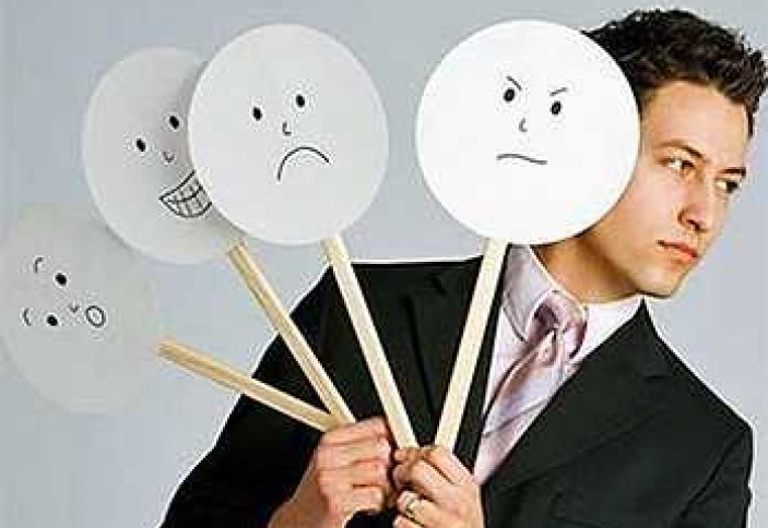 Адамның ең бақытты және бақытсыз күй кешетін жас шамасы анықталды