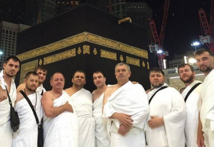 Кааба открыла двери специально для чеченцев