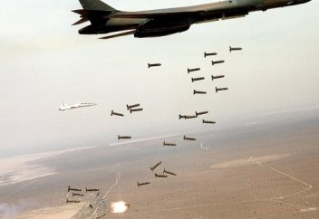 Сауд Арабиясына тыйым салынған қару сатқан Ұлыбританияның басы дауға қалды