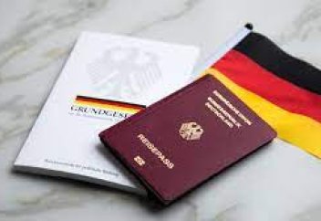 Еуропалық ел eврейлерге қарсыларды азаматтыққа алмайтын заң қабылдайын деп жатыр