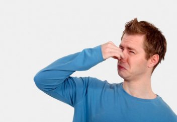 Как избавиться от неприятного запаха изо рта