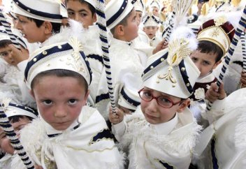 Сүндетке отырғызу жалғасын тапты