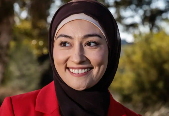 Беженка в хиджабе стала сенатором в Австралии